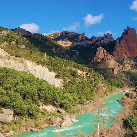 Apartamento Turísticos Mallos De Huesca