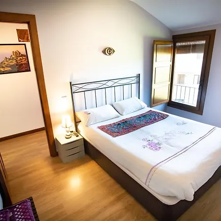 Apartamento Turísticos Mallos De Huesca